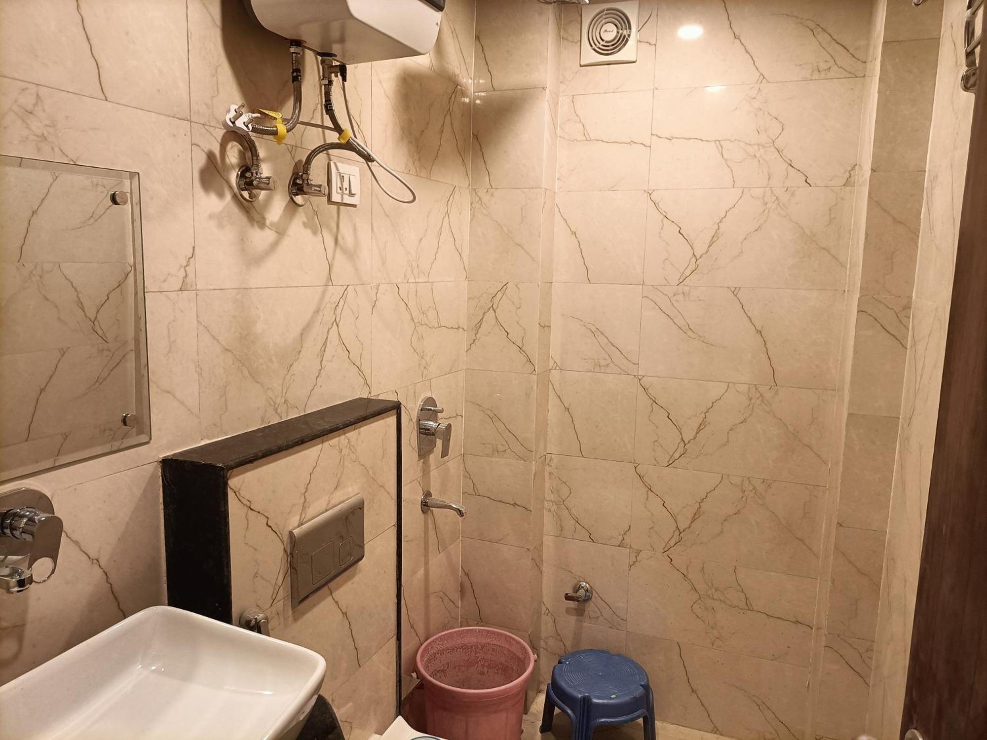 Hotel Grand Aerotech Нью-Дели Экстерьер фото